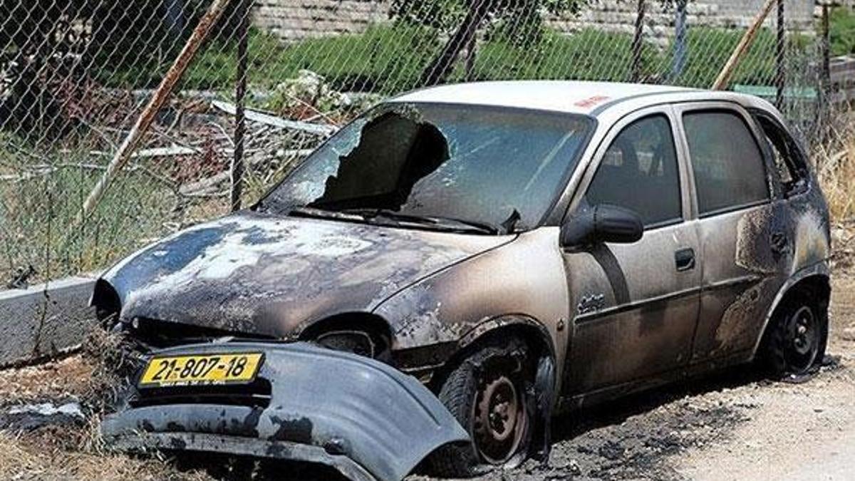 Filistinliler'in araçlarını ateşe verdiler