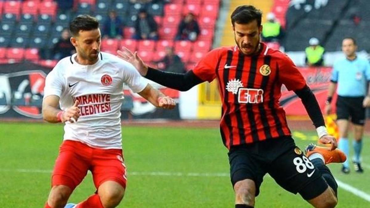 Eskişehirspor, 4 gollü maçta Ümraniyespor ile yenişemedi