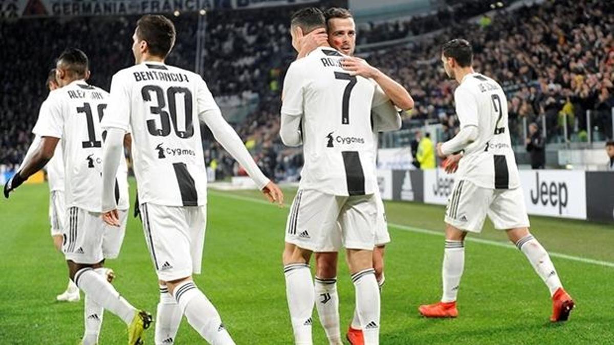 Juventus galibiyet serisini sürdürdü