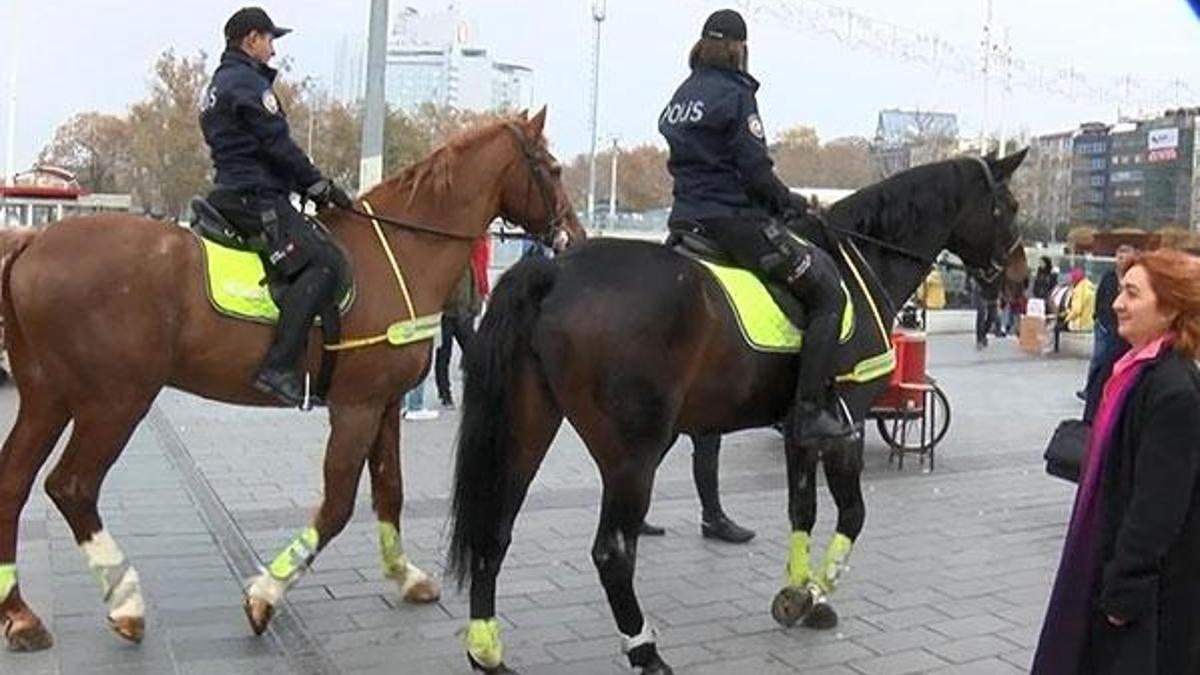 Taksim'de atlı polisler göreve başladı
