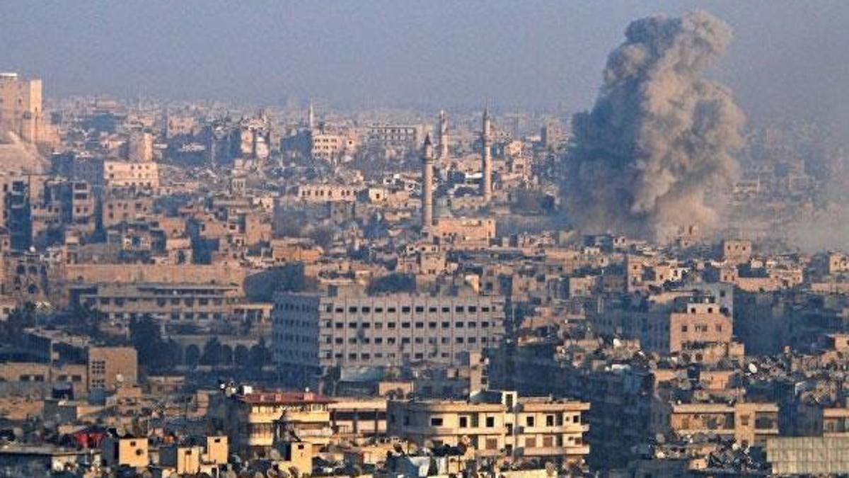 Rus uçakları Halep'i vurdu!