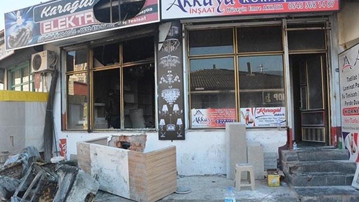 Şarjda bıkarılan telefon dükkanı küle çevirdi
