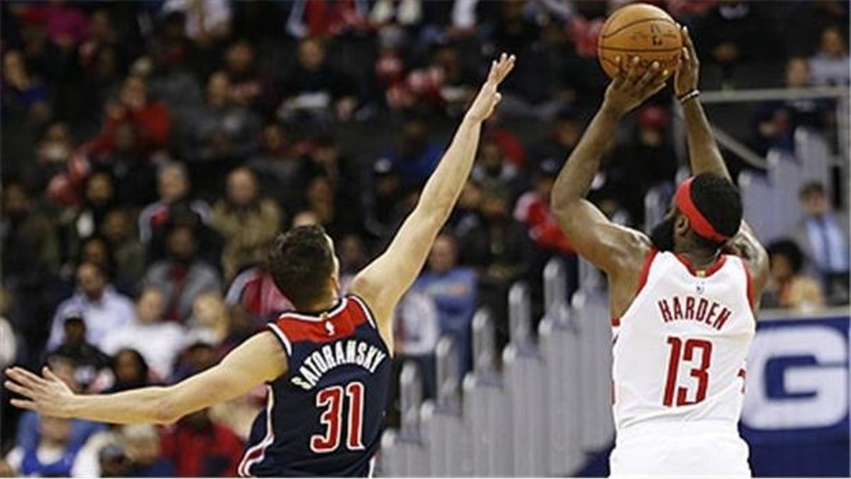 James Harden 54 sayı attı ama kazanan Wizards oldu: 135-131