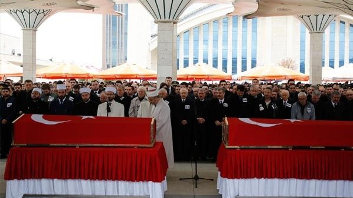 Şehitlerimize veda...