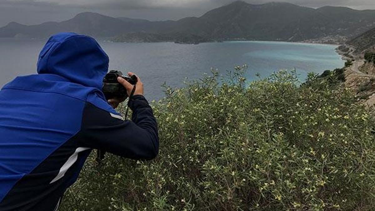 Herkes bir anda telefonuna sarıldı! İşte o an