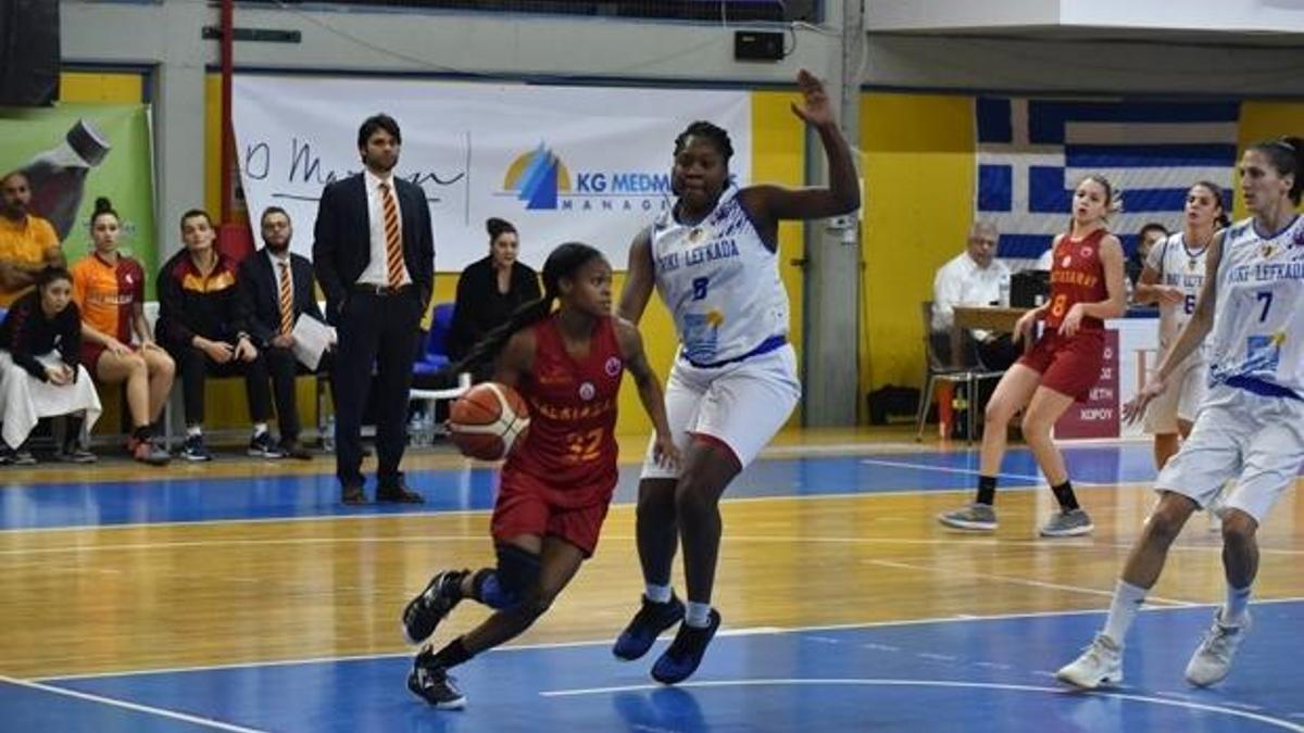 G.Saray, Yunanistan'dan zaferle döndü