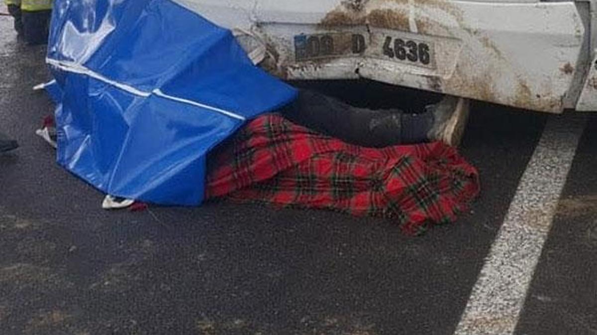 Yolcu otobüsü çarptı: 1 ölü, 3 yaralı