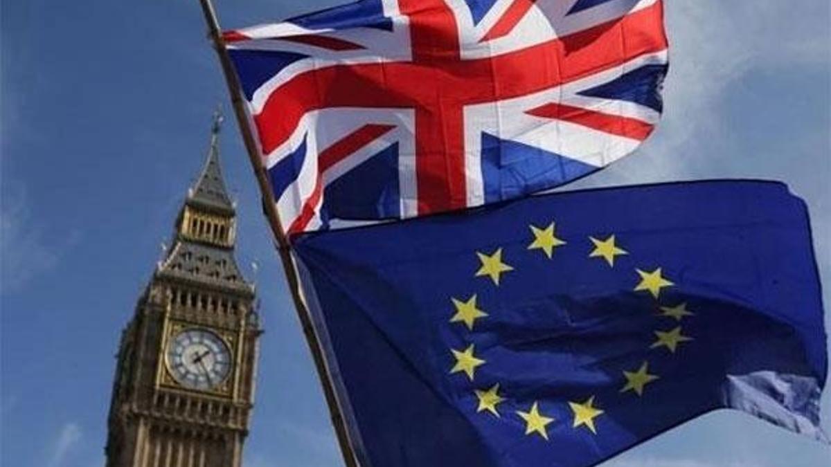 İngiliz kabinesinde 10. Brexit istifası