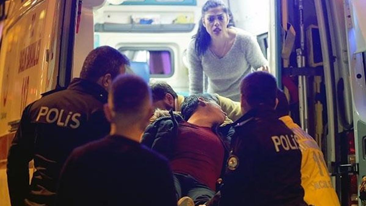 Gece kulübü önünde silahlı kavga