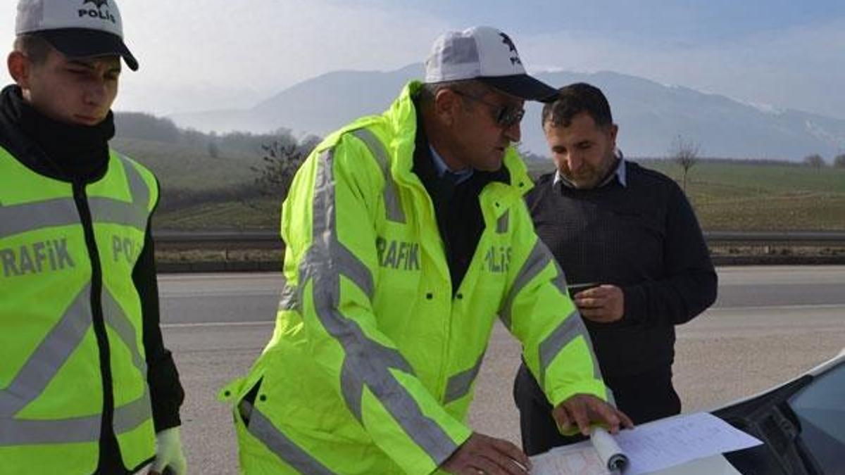 Kış lastik uygulaması başladı, takmayanlara ceza yağdı