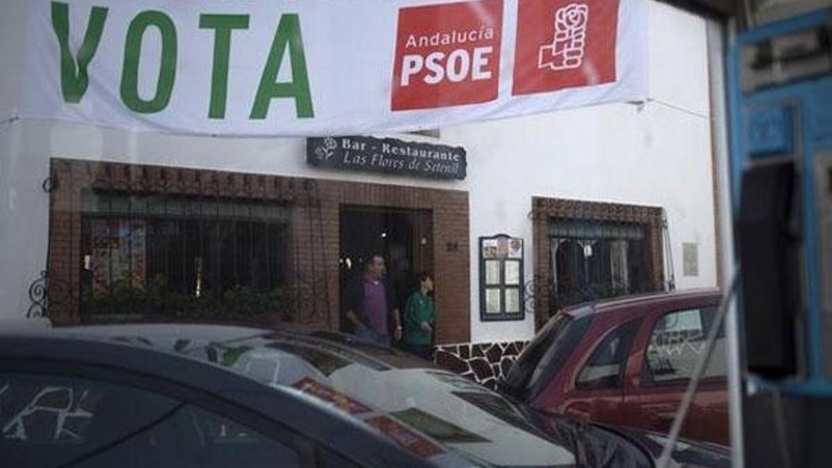 İspanya'da Endülüs seçimlerinde aşırı sağ sürprizi