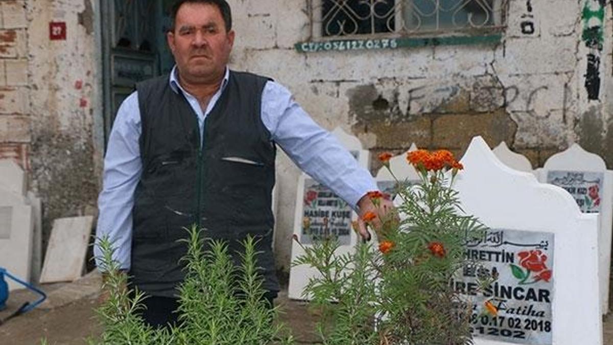 Rüyasında gördü, 19 yıldır mezar taşı yapıyor