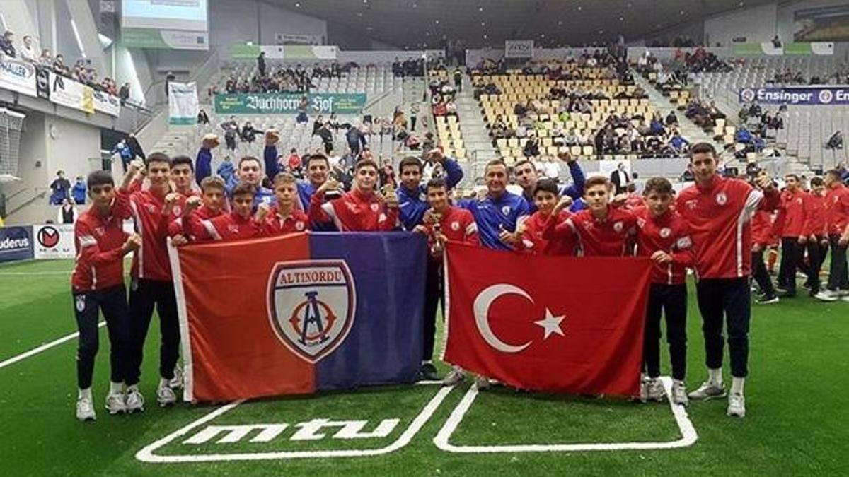 Altınordu U15'ten büyük başarı