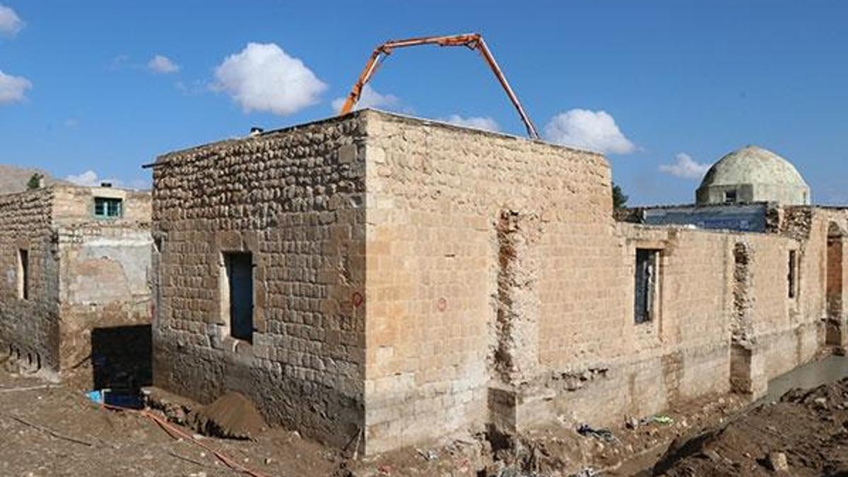 4 bin 600 tonluk cami taşınıyor