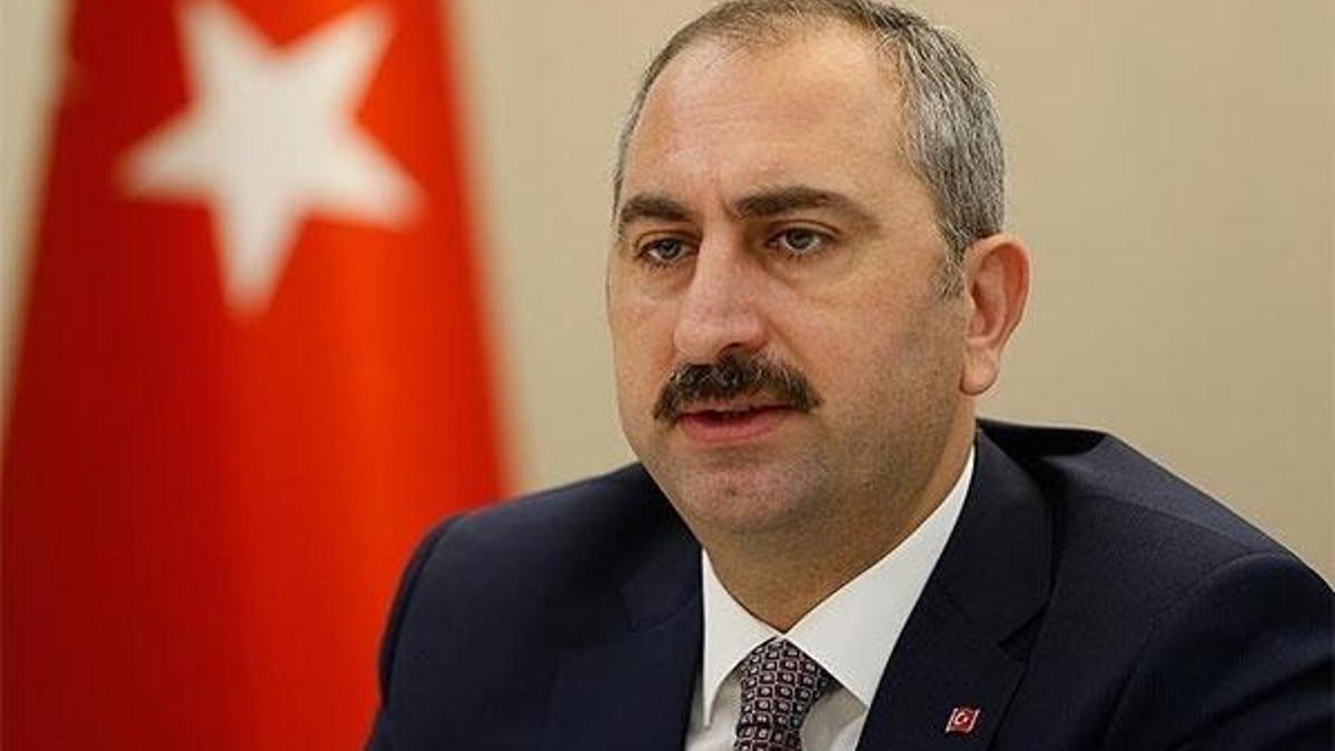 Hakim ve savcı adaylığı yazılı sınavında 70 puan barajı gelecek