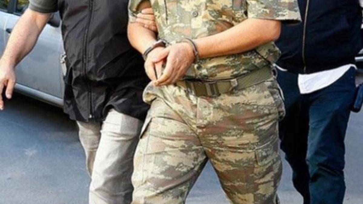 FETÖ şüphelisi askerlere soruşturma: 16 tutuklama