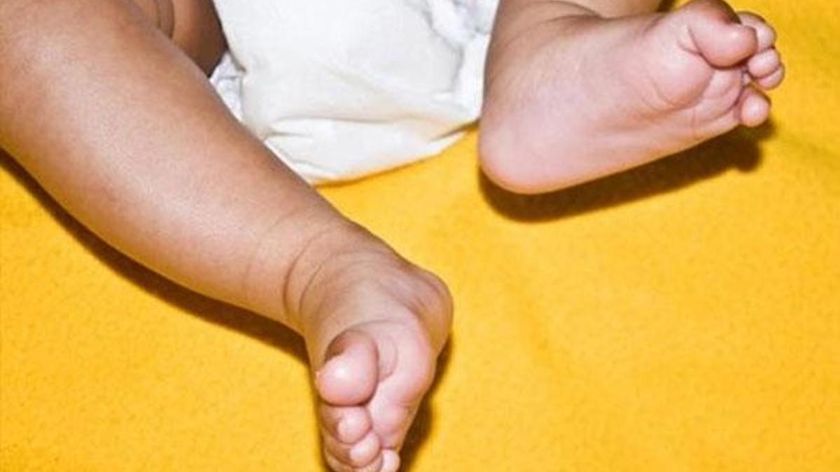Ölen kadından nakledilen rahimle bebek doğurdu!
