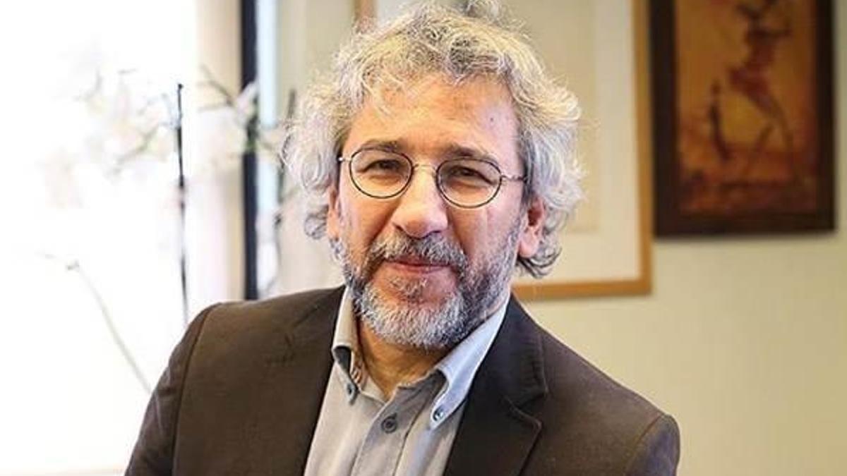 Can Dündar hakkında tutuklamaya yönelik yakalama kararı çıkarıldı