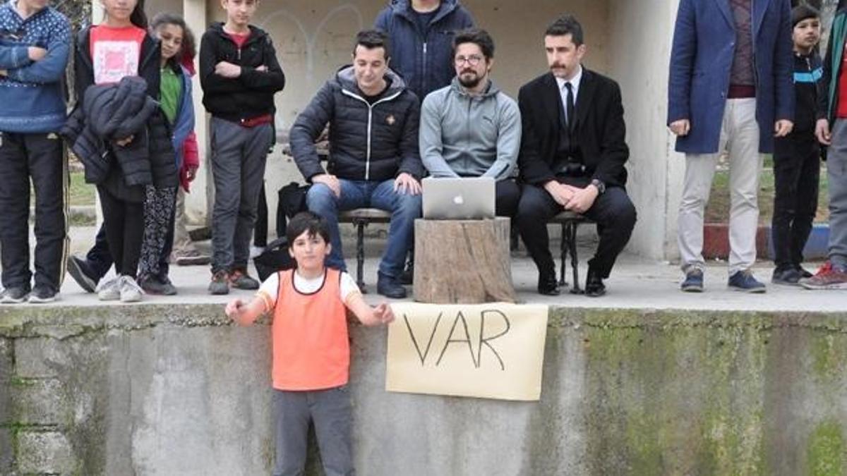 Okul maçlarında VAR var
