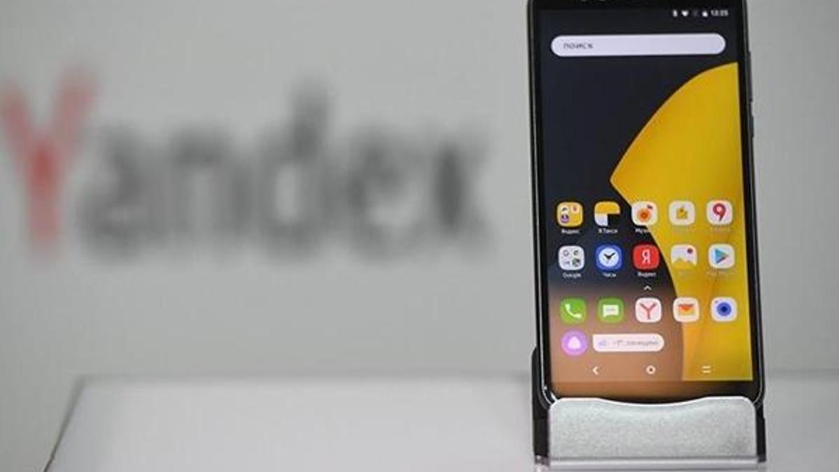 Yandex'in ilk akıllı telefonu tanıtıldı