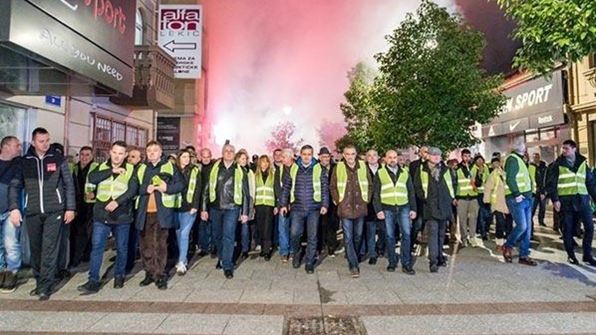Şimdi'de oraya sıçradı! Yüzlerce kişi...