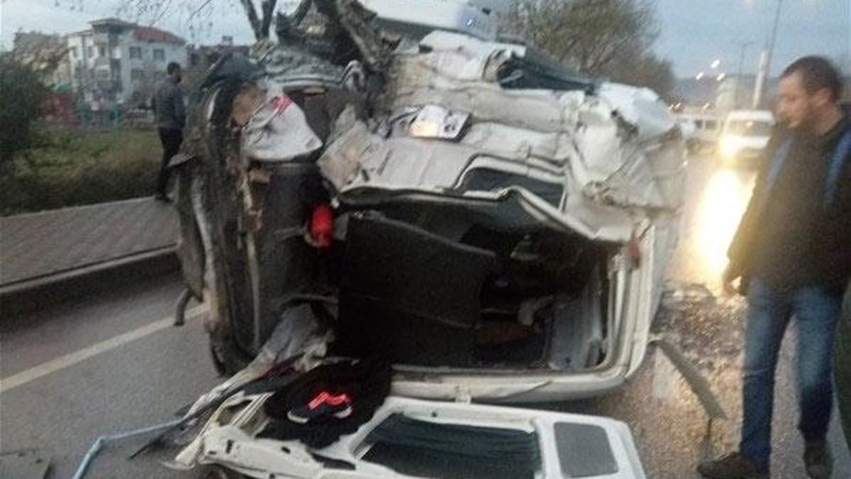SON DAKİKA: Çanakkale'de trafik kazası! Çok sayıda ölü ve yaralı var