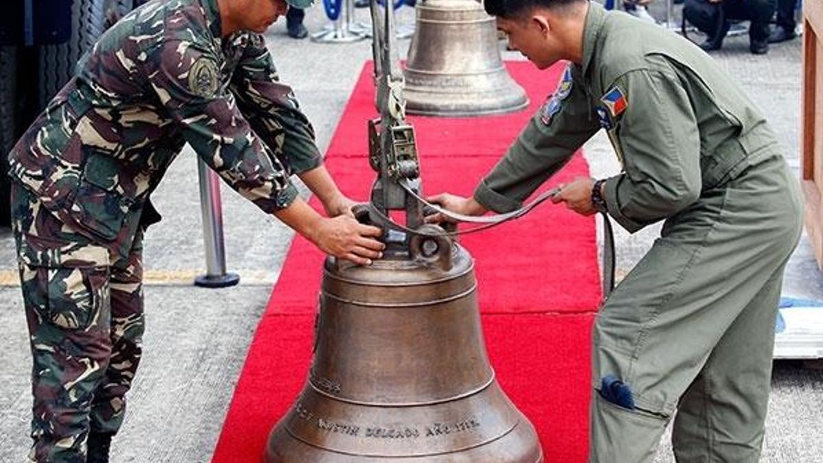 ABD, savaş ganimeti olarak aldığı 3 kilise çanını Filipinler'e iade etti