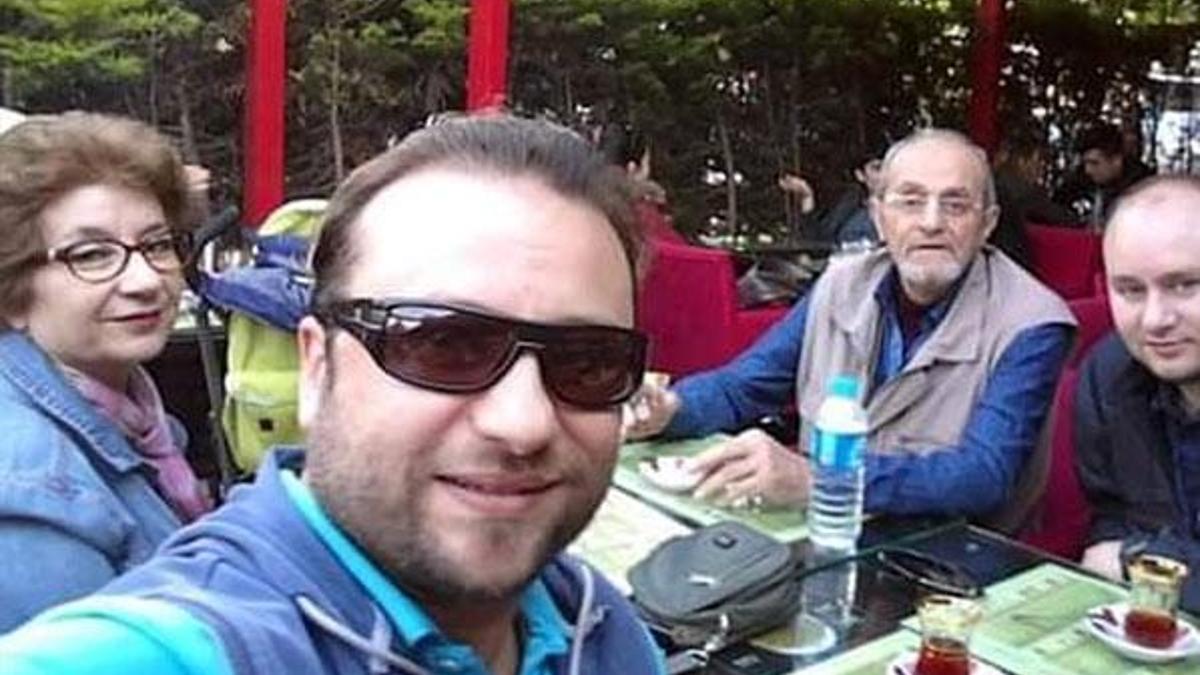 Onur Akay'ın babası hayatını kaybetti