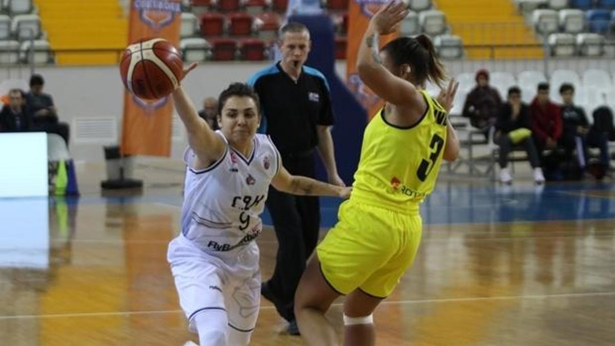Mersin ekibi, grup lideri olarak üst tura çıktı