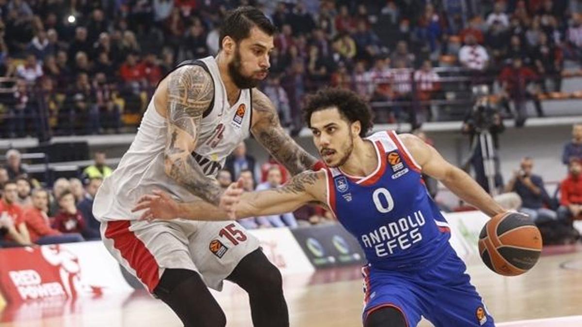 Anadolu Efes, Olympiakos'a boyun eğdi