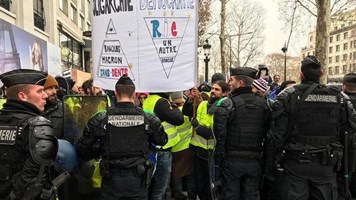 Son dakika... Gözaltılar var! Ülke iyice karıştı!