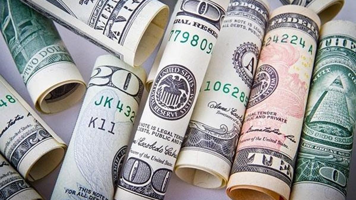 Yatırımcılar, Hazine'nin altın ve döviz tahvili ihracına odaklandı
