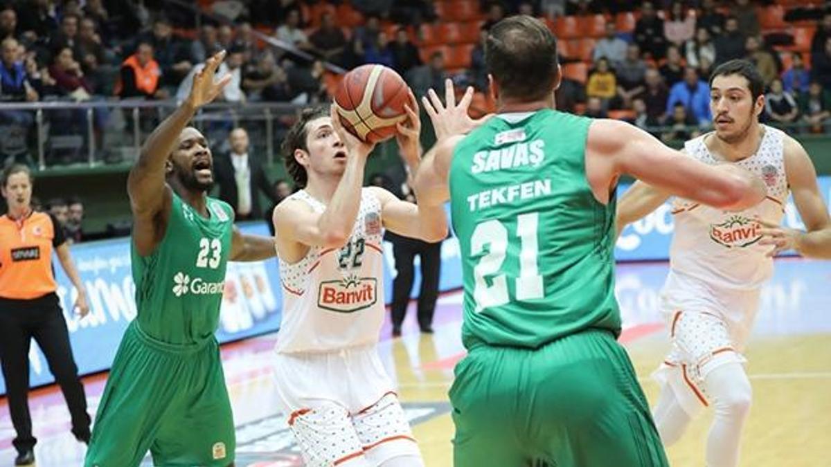 Darüşşafaka deplasmanda güldü