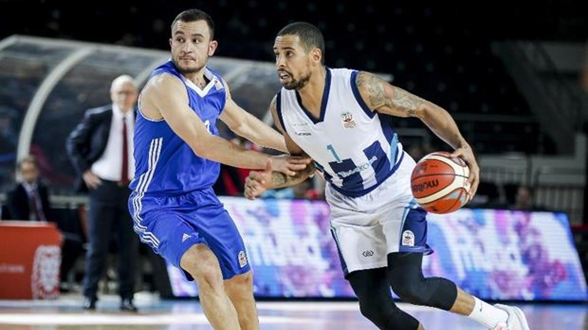 Türk Telekom, evinde galip