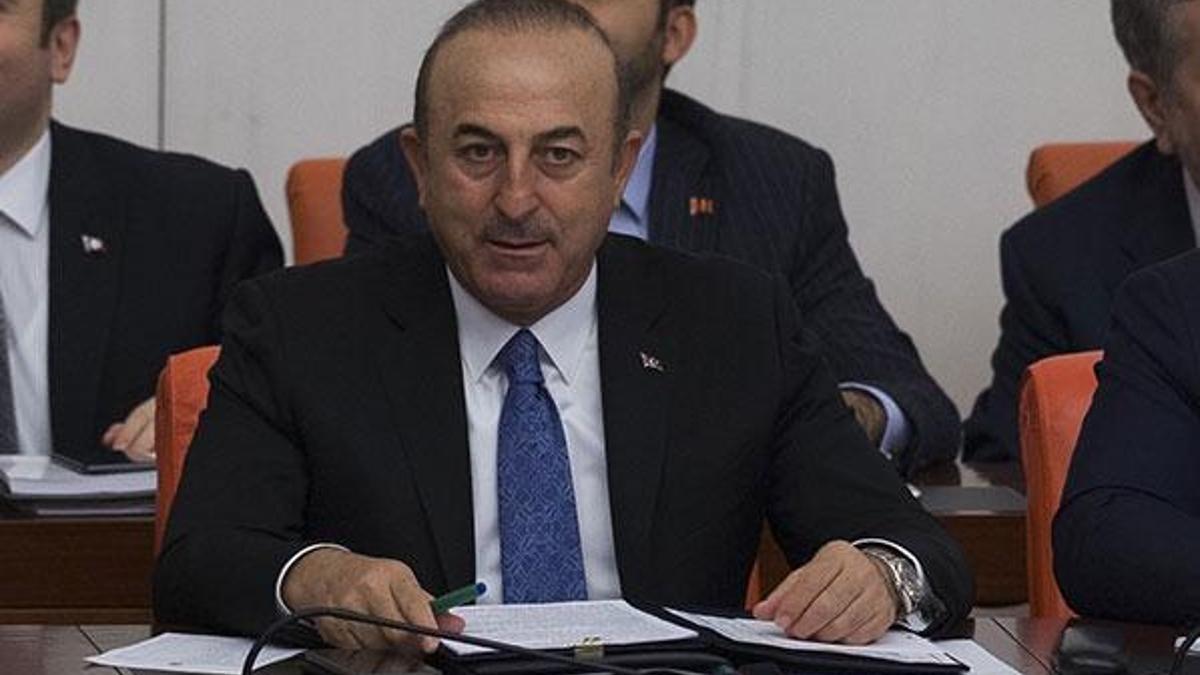 Bakan Çavuşoğlu'dan flaş FETÖ açıklaması