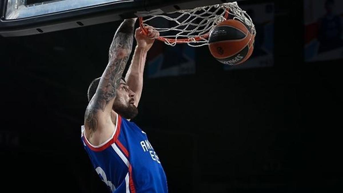 Anadolu Efes evinde çok farklı!