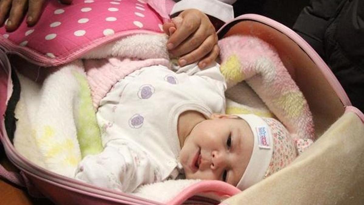 2 aylık bebeği sokağa terk ettiler