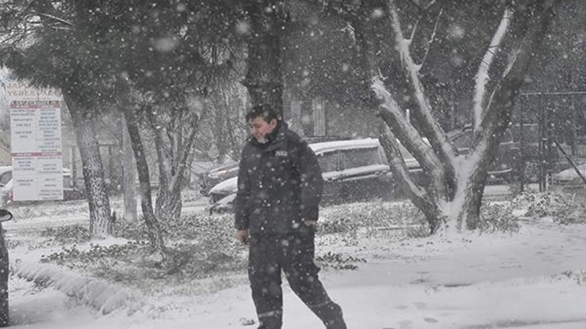 Meteoroloji’den yurt geneline uyarı! İstanbul'a kar...