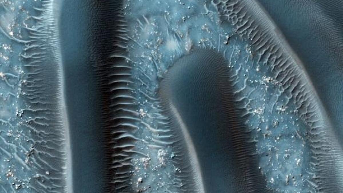Mars’taki 'buz gölü' görüntülendi