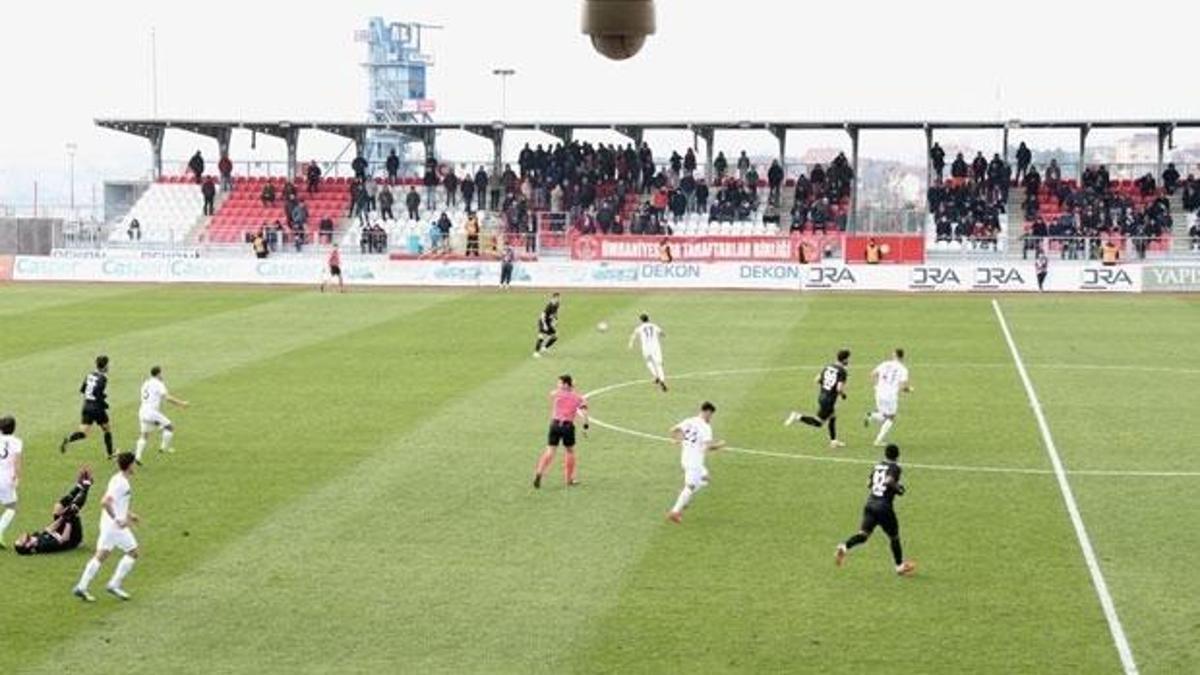 Ümraniyespor, 13 dakikada işi bitirdi: 2-1