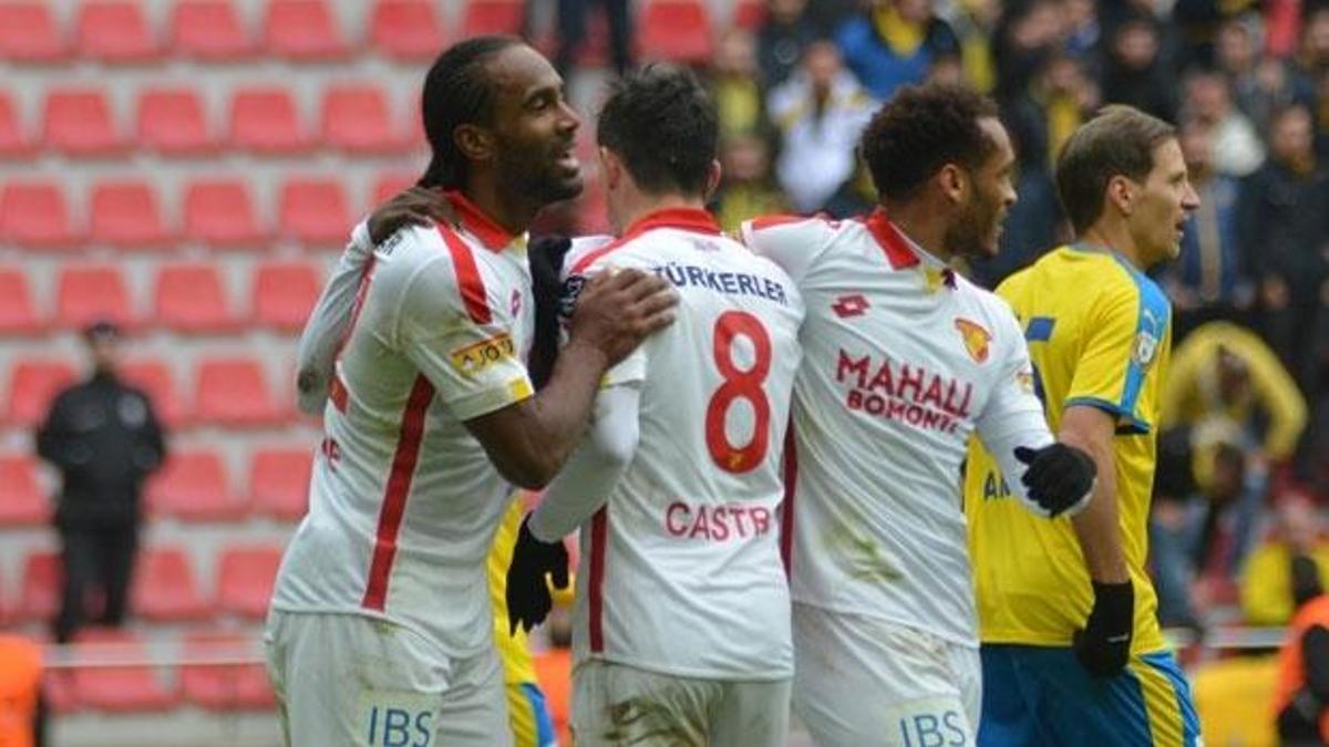 Kemal Özdeş açılışı yaptı, Göztepe 3'ledi: 0-3