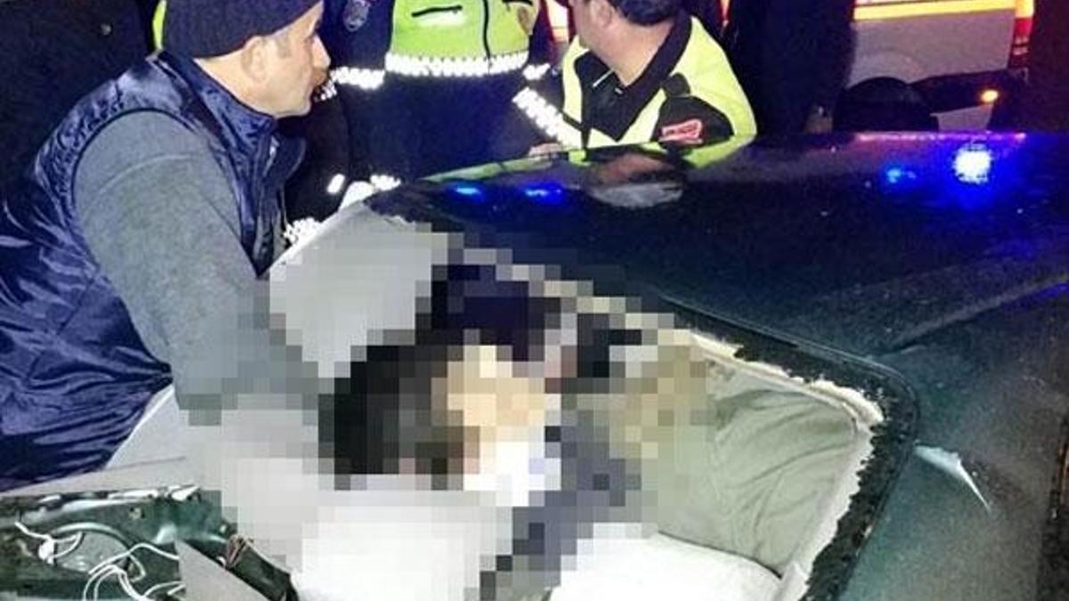 Samsun'da iki otomobil çarpıştı! 1 ölü, 6 yaralı