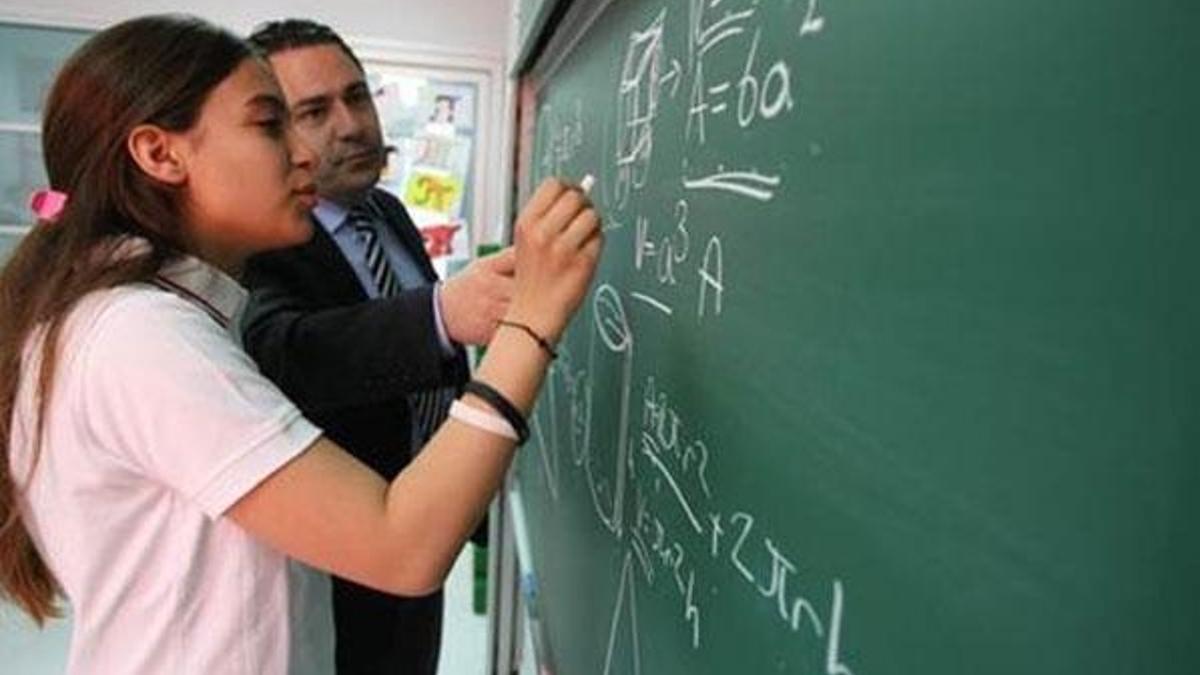Öğretmenlerin mazerete bağlı yer değiştirme başvuruları ne zaman? Belli oldu!