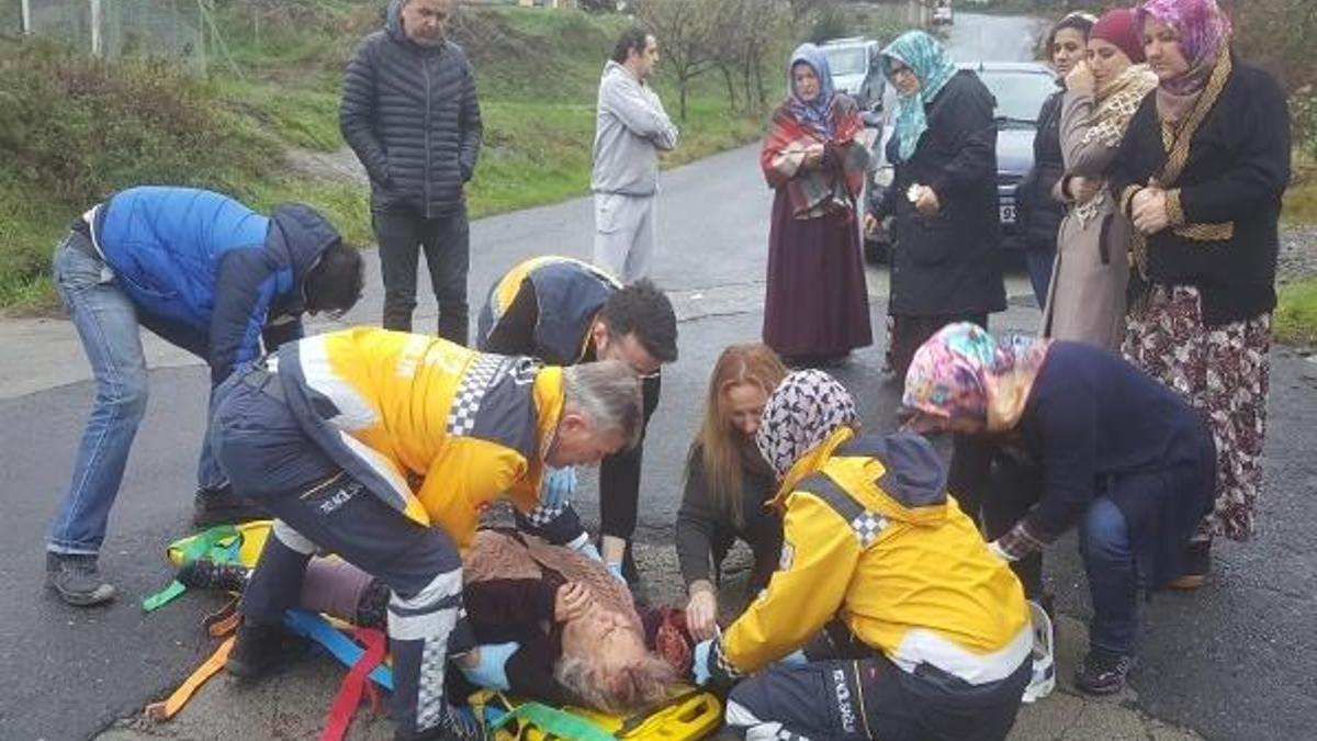 Kanlar içinde yerde kaldı! Vatandaşlar yardıma koştu