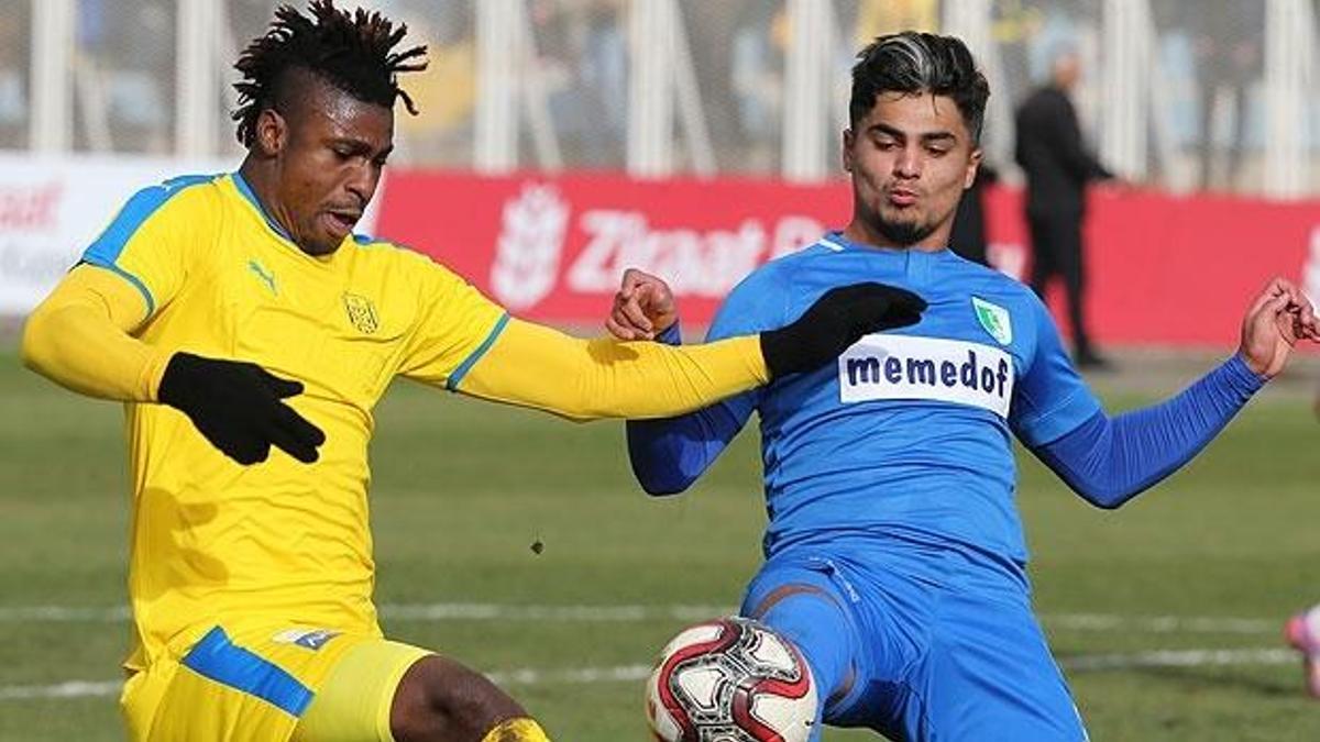 Emenike olmadı, hedef Kehinde!
