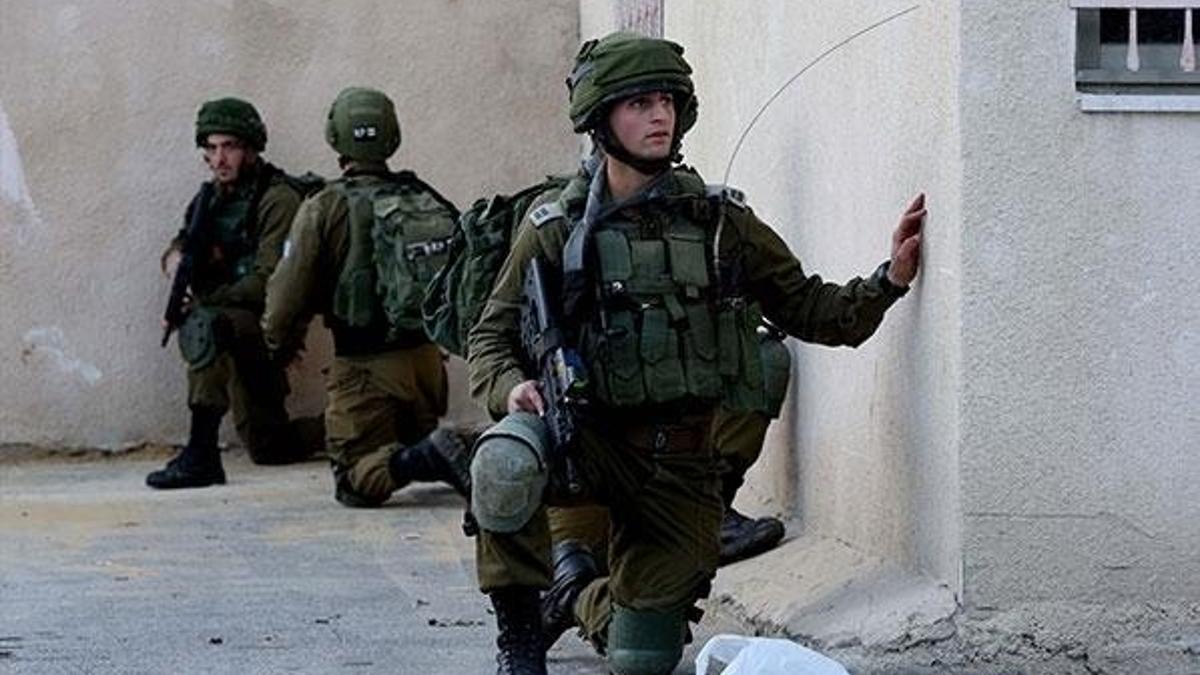 İsrail askerleri Batı Şeria'da 4 Filistinliyi yaraladı