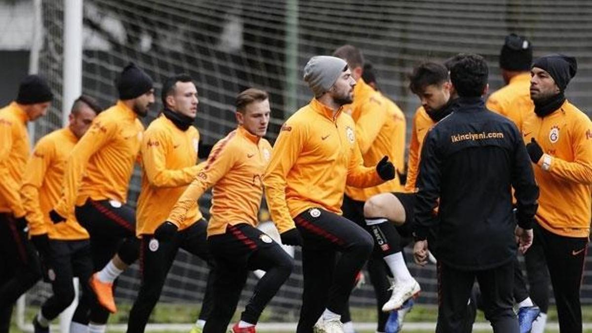 Galatasaray'ın kamp kadrosu belli oldu!