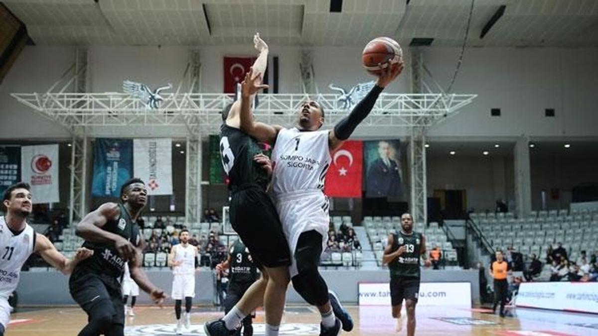 Beşiktaş Sompo Japan'in maçında Burak Yılmaz tepkisi!