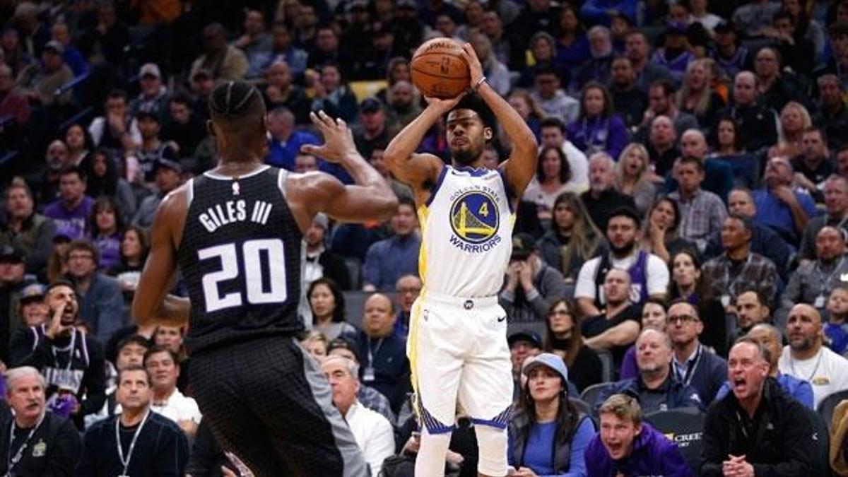 Son şampiyon Warriors'un maçında üç sayı rekoru!