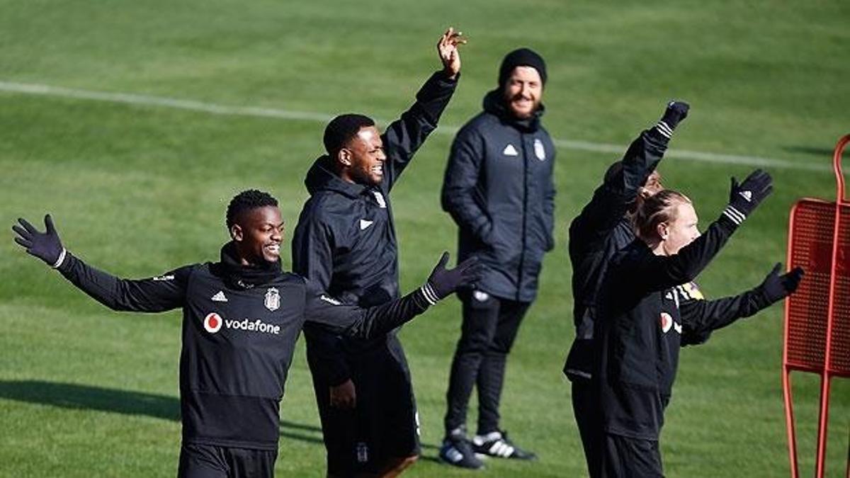 Beşiktaş'ta yeni transfer Mirin ilk idmanında!